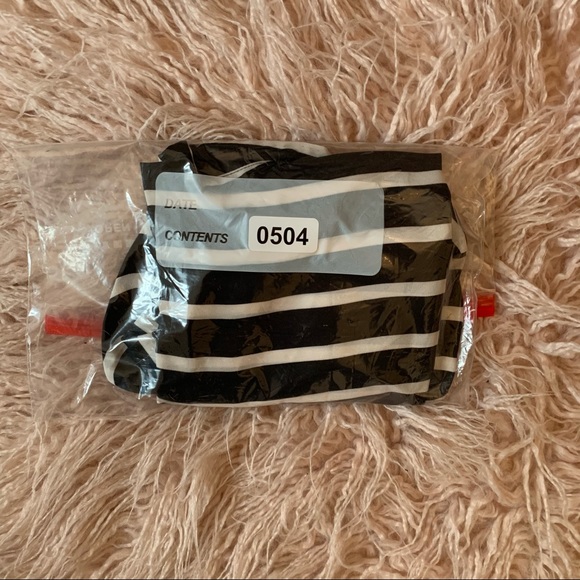 Loft Striped Round Neck Tee - Picture 6 of 6